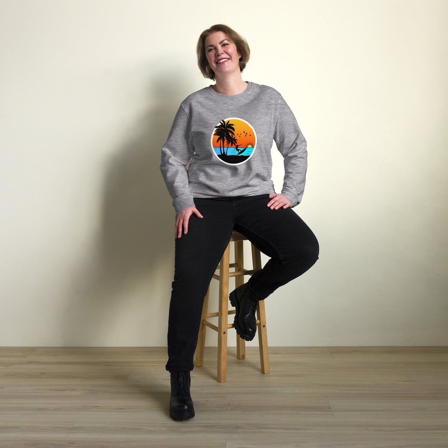 Sunset Surfing Vintage Graphic Women Organic Sweatshirt