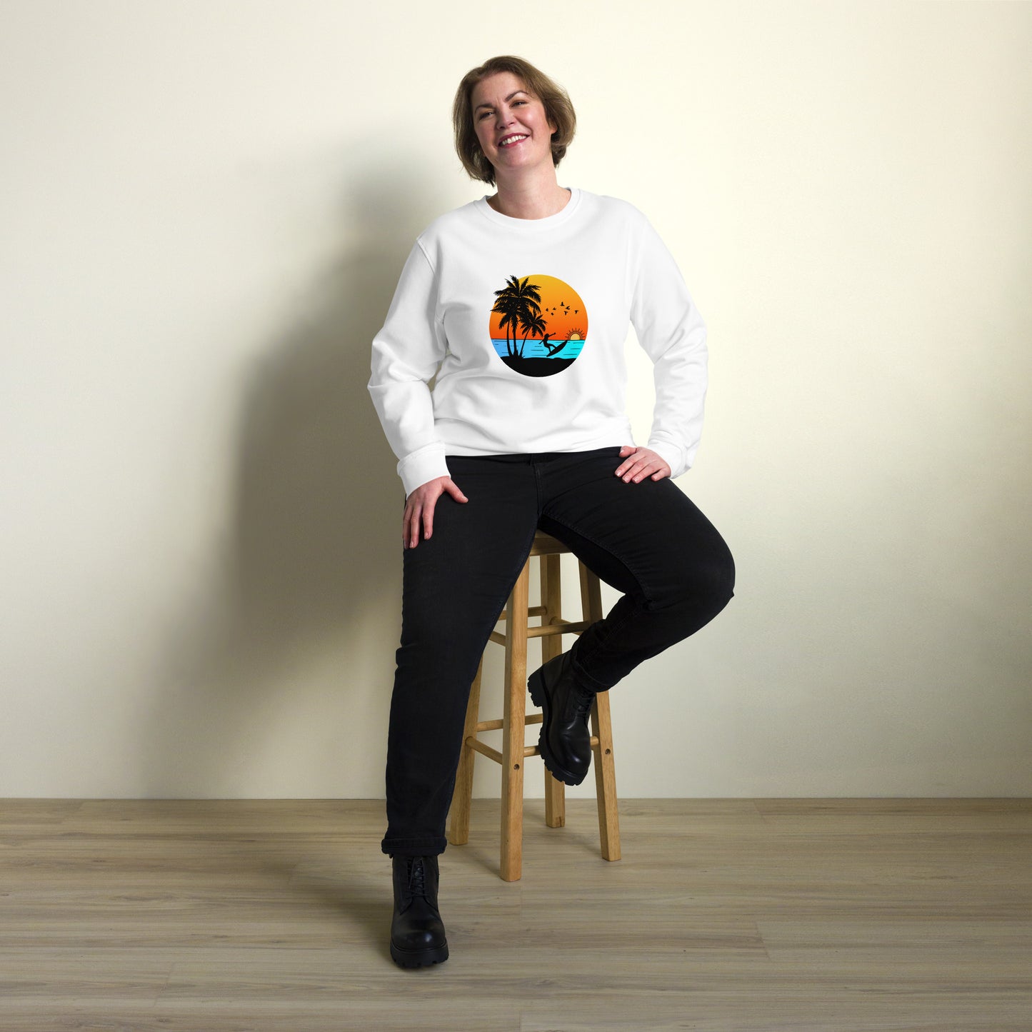 Sunset Surfing Vintage Graphic Women Organic Sweatshirt