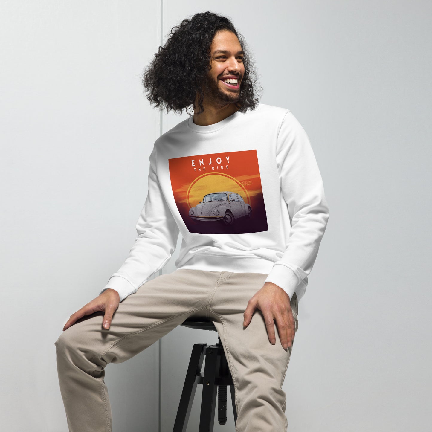 White Vintage Graphic Crewneck Sweatshirt