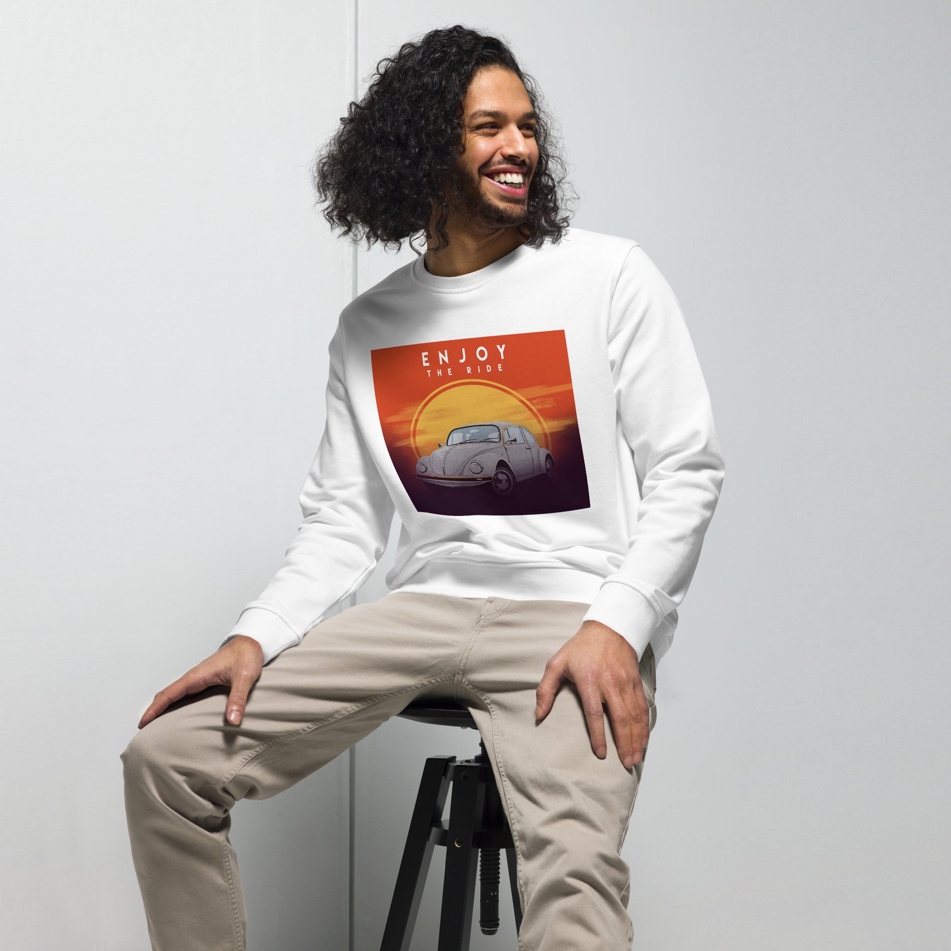 White Vintage Graphic Crewneck Sweatshirt